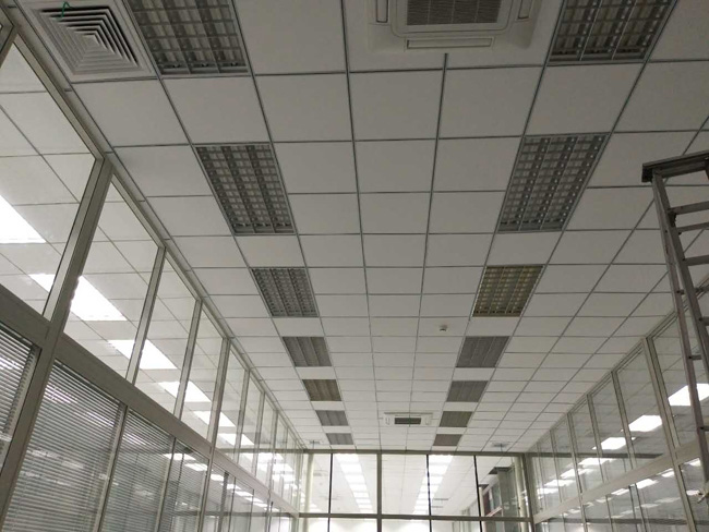 大衆一汽發(fā／fà)動機醫務室内裝飾工程